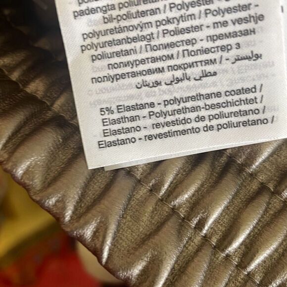 Vero Moda Eva Mid Rise Elastic Waist Coated Pant - Picture 13 of 13